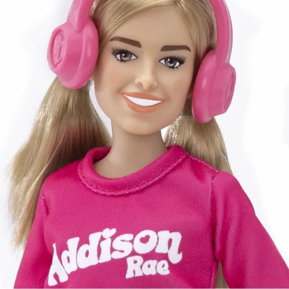 Addison Rae Fashion Dolls, Beach & Comfy Style 2-Pack